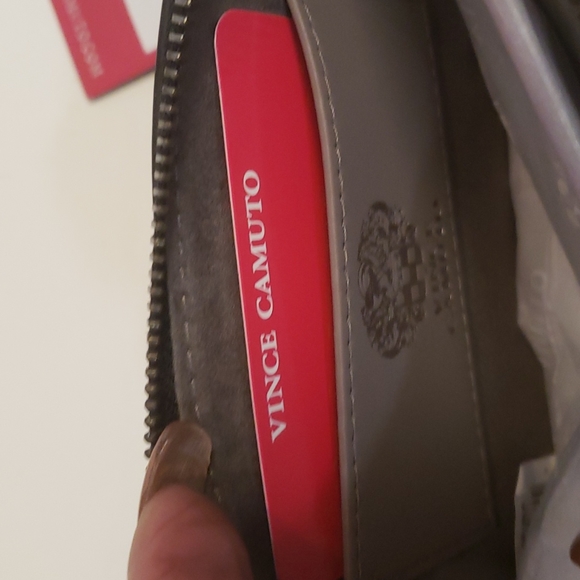 VINCE CAMUTO WRISTLET NWT - Picture 5 of 7